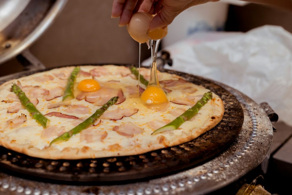 baked pizza with asparagus